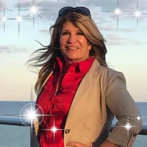 Meet your Posher, Lonna